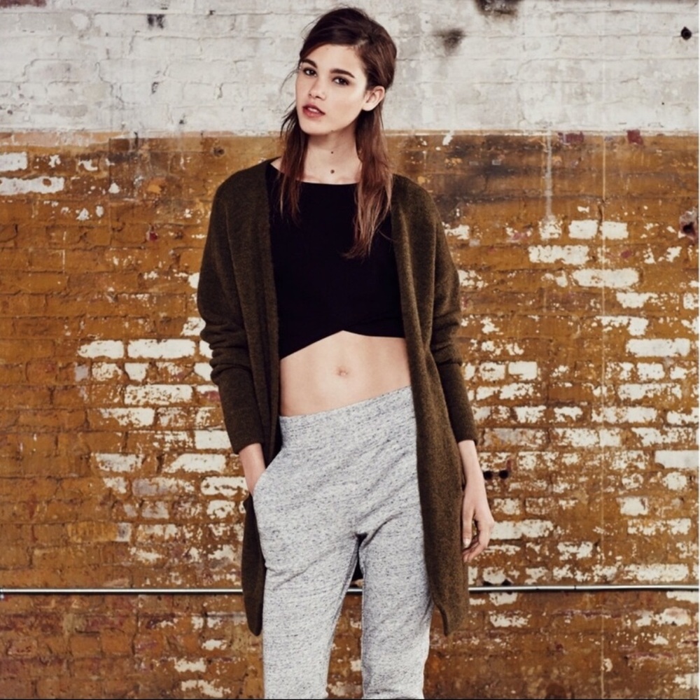Aritzia Wilfred Free Aronson Cardigan